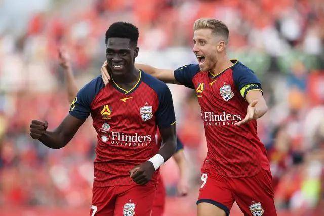 琼斯34分阿不都16+15 新疆3-1浙江晋级总决赛